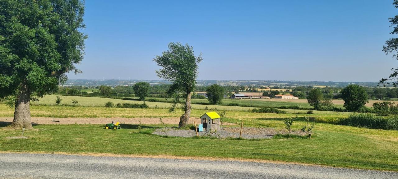 Le Logis Des Chons A La Campagne A Saint Hilaire Du Bois - Lys Haut Layon Le Plessis  Exterior photo